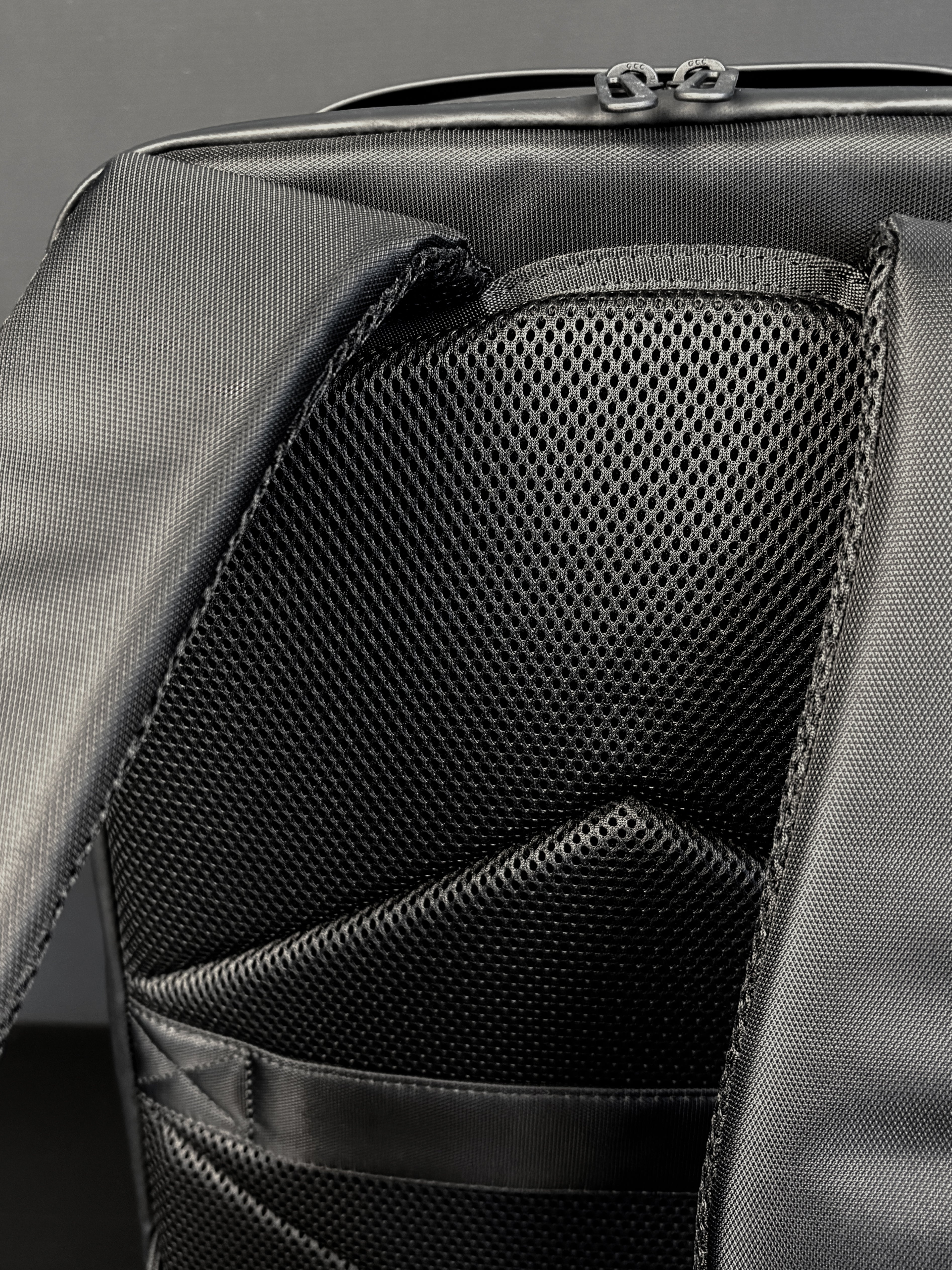 15L Everyday Tech Backpack
