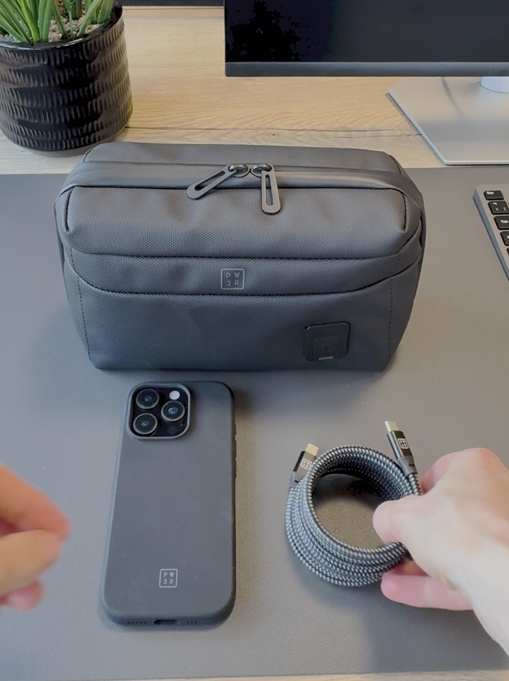 3L Tech Travel Bag